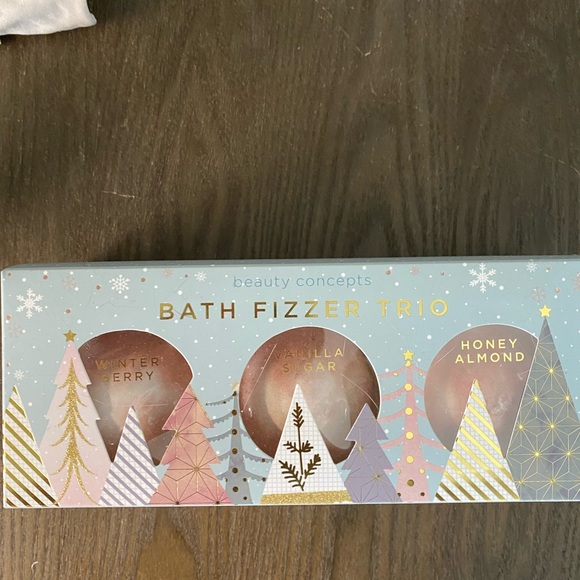 beauty concepts Other - Beauty Concepts Bath Fizzer Trio (Bath Bombs)